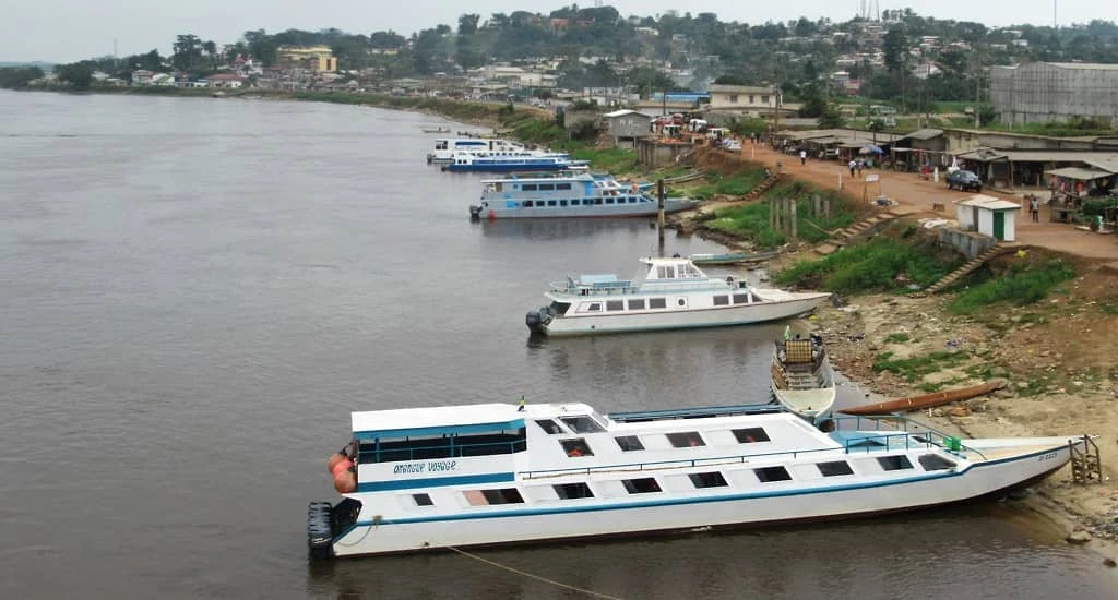 10 km de Port Gentil — image 1 sur 3
