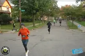 DoNot Stop Half Marathon (5k/10k) - Ann Arbor — zdjęcie 1 z 3