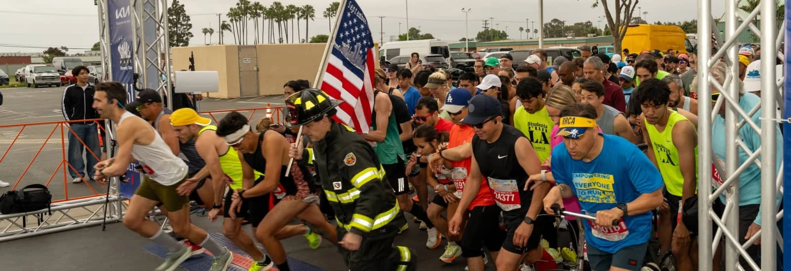 Historic Drawbridge Half — image 1 sur 3