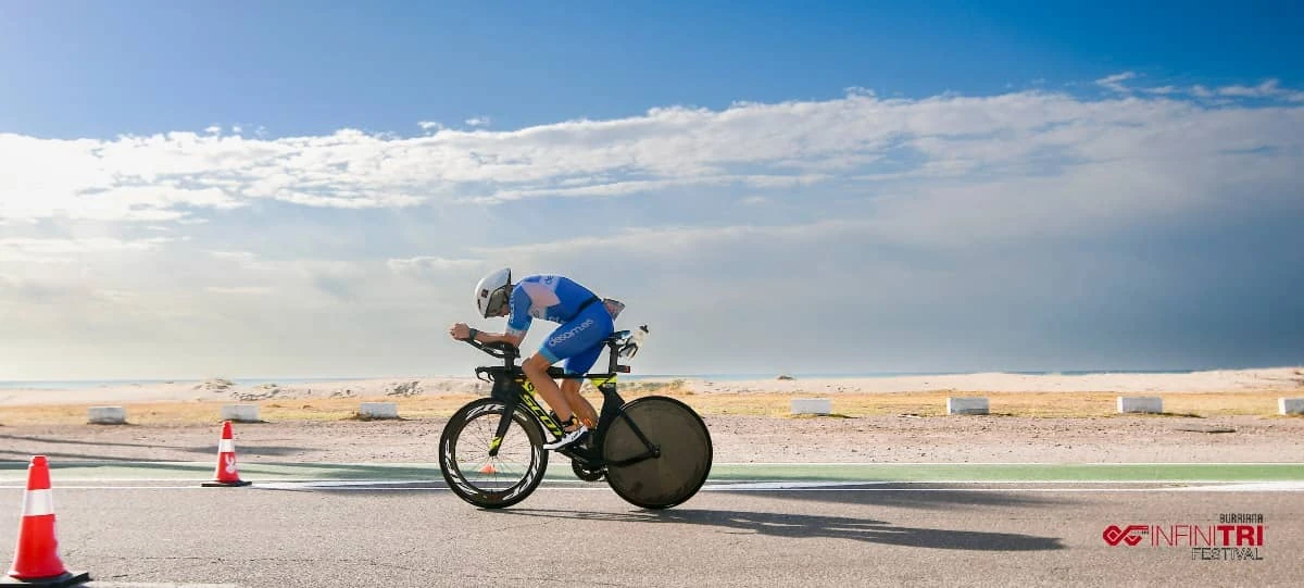 Infinitri Burriana Triathlon Festival — zdjęcie 1 z 3