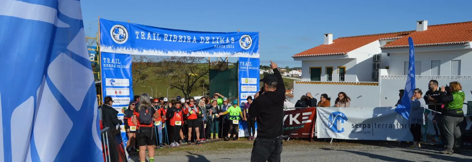 Trail Ribeira de Limas — bild 1 av 3